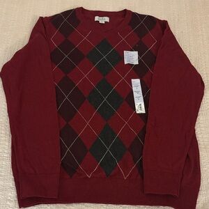 Men’s argyle v-neck sweater NWT